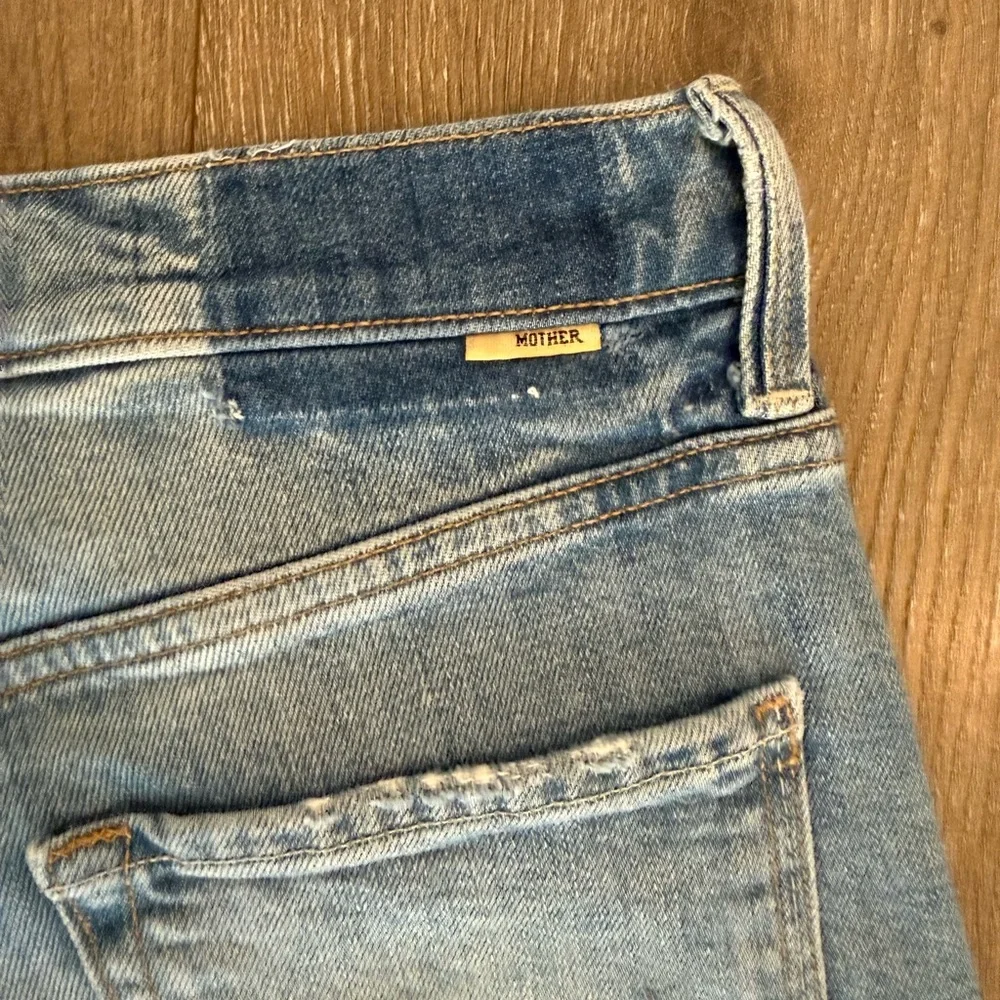 MOTHER The Tripper Jeans In I Confess
Wash Ankle Denim EUC Size 28 - Picture 12 of 15